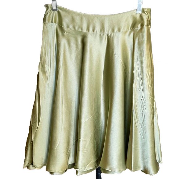 CARMEN MARC VALVO Collection Green 100% Silk Skirt A-line Tiered Size 6 - Picture 10 of 10